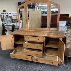 Dresser $160