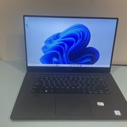 DELL PRECISION 5520 LAPTOP 15.6"   PROCESSOR: 2.9 GHz Intel Core i7-7820HQ  MEMORY: 16GB RAM  STORAGE: 256GB SSD   SCREEN: 15.6"NON TOUCHSCREEN   Disp