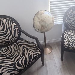 Tuesday, Zero Print Chairs With Wooden Frame