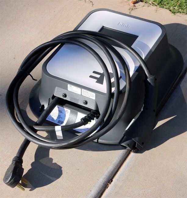 ECOTALITY WE-30CIRE BLINK USED CHARGING STATION FOR ELECTRIC VEHICLES