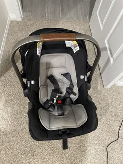 Nuna Carseat