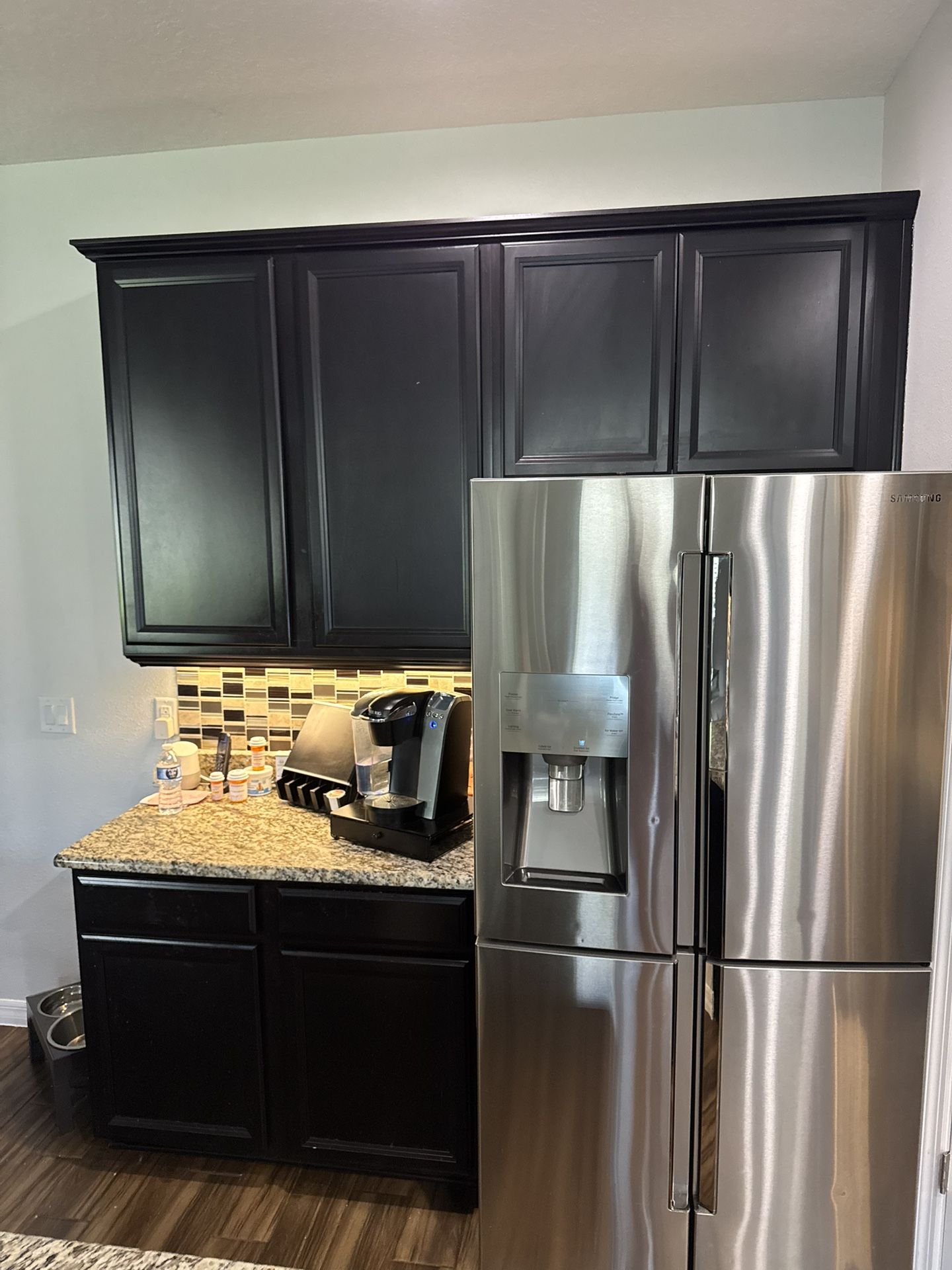 Samsung refrigerator trying to sell right away working in great condition used something for cheap because purchase new one and do not want to put it