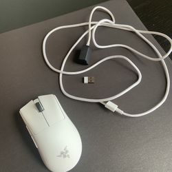 Razer DeathAdder v3 pro white with 8k Dongle