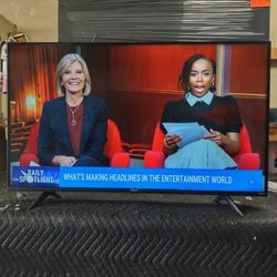 43 Inch Hisense Roku 4k Smart Really Nice Tv Comes With Remote Control Shows Great Picture Works Perfect Guaranteed 