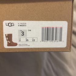 BRAND NEW UGGS SIZE 3