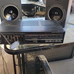 Bluetooth With Fisher Reciever Eq , 2 Klh Speakers Super Loud And Clean Firm Price Lowballers Will Be Ignored 