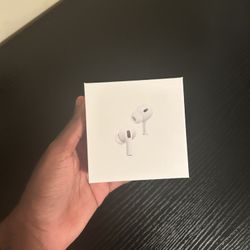 Apple AirPods Pro 2nd Generation with MagSafe Wireless Charging Case - White