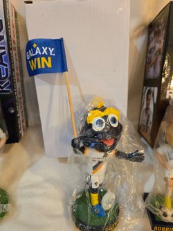 La Galaxy Lot Hat Spiderman Scarf Viewmaster Cosmo Bobblehead