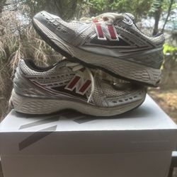 New Balance 1906R