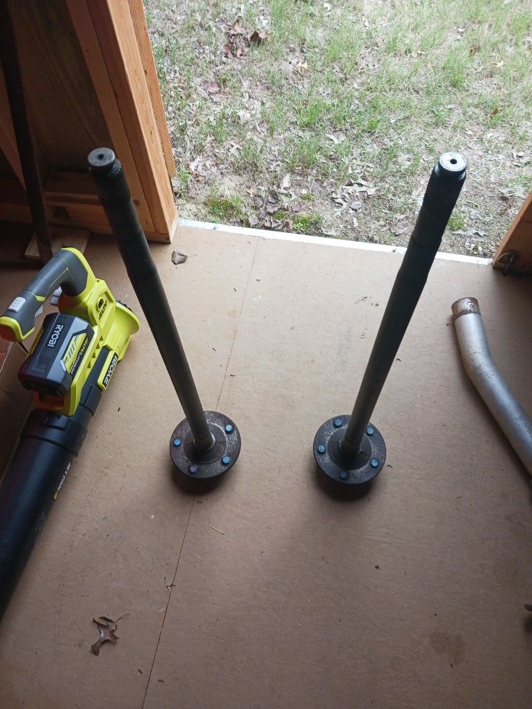 02 Z28 Axle Shaft