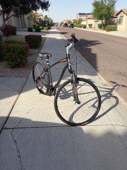 Schwinn Hybrid City Bike
