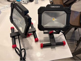 2 LED work lights
