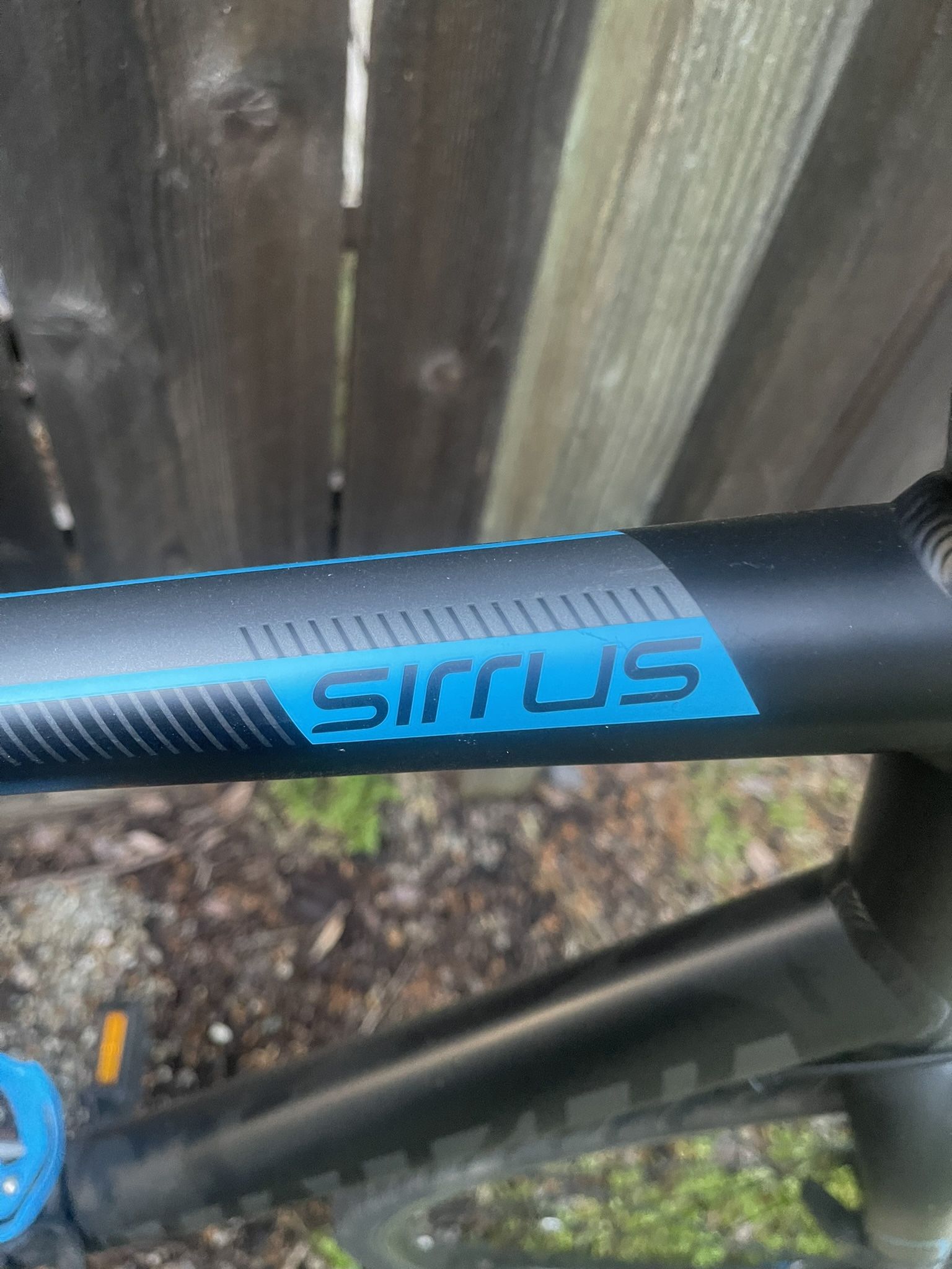 Specialized Sirius Hybrid Bike XL