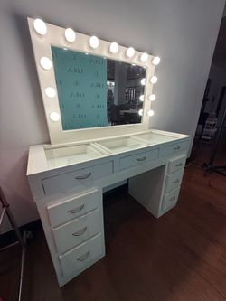 ✨ LARGE CUSTOM-BUILT SALON VANITY – $400 OBO ✨