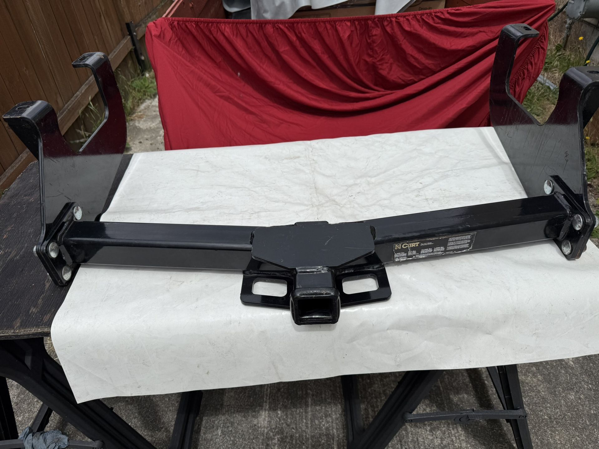 CURT Trailer Hitch 2” , Model 13902 , Class 3