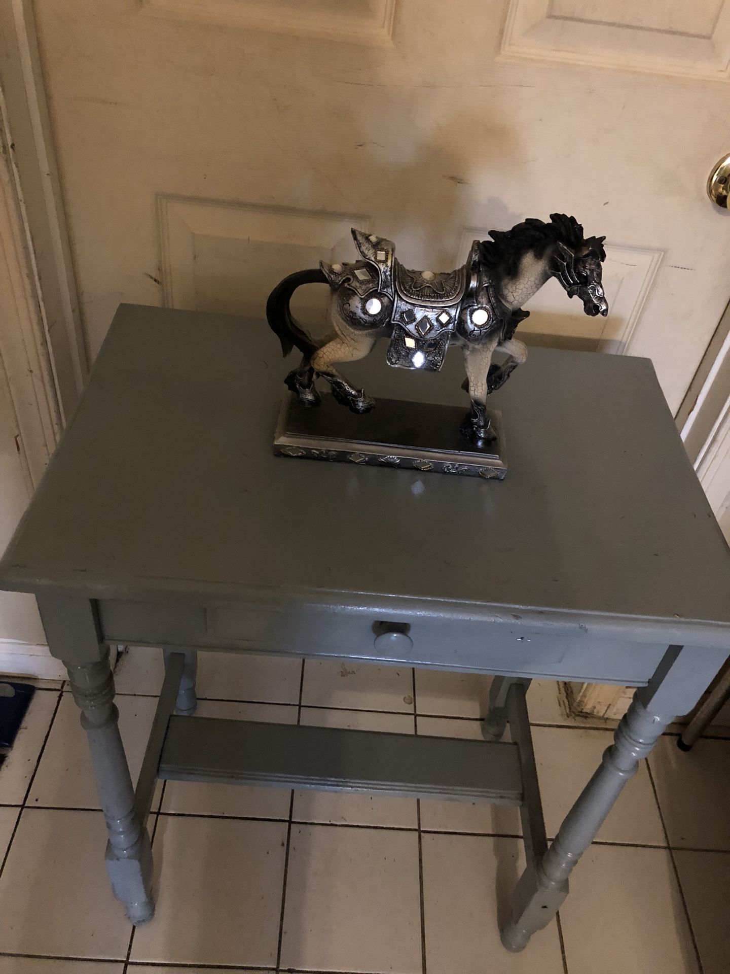 Standing desk