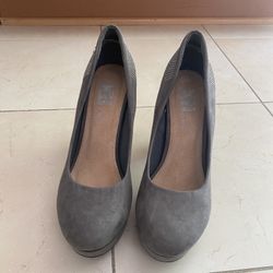 Xti Basic Gray Platform Heels Studded Size 39