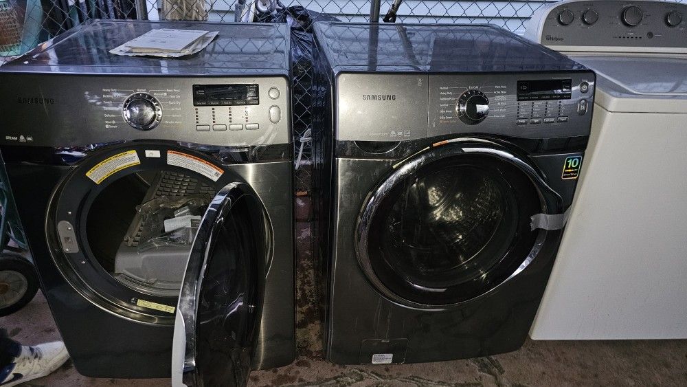 Samsung Washer And Electric Dryer Set