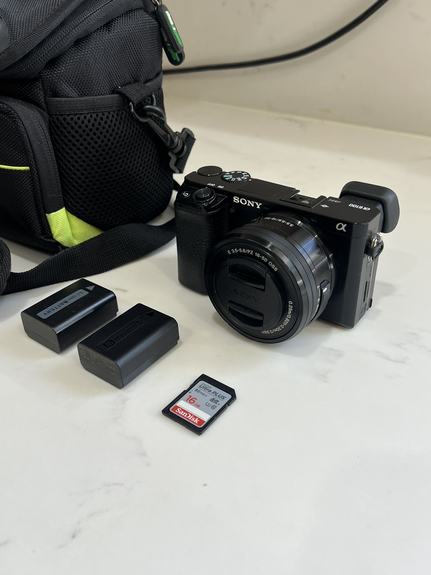 A6100 Sony Camera 4k Lightly Used