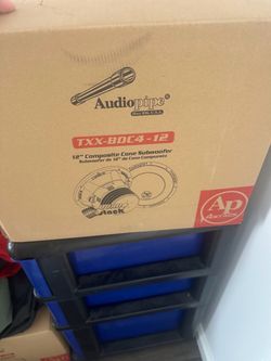 2 12s audiopipe 4stacks