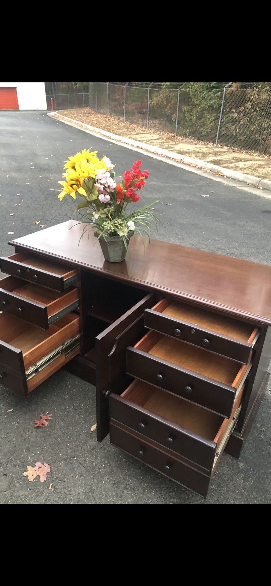 Real Wood Dresser With Big Drawers. Drawers Sliding Smoothly. Delivery Available 
