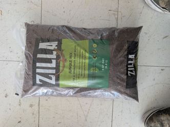 Zilla Jungle Mix Reptile Bedding 8 Qt