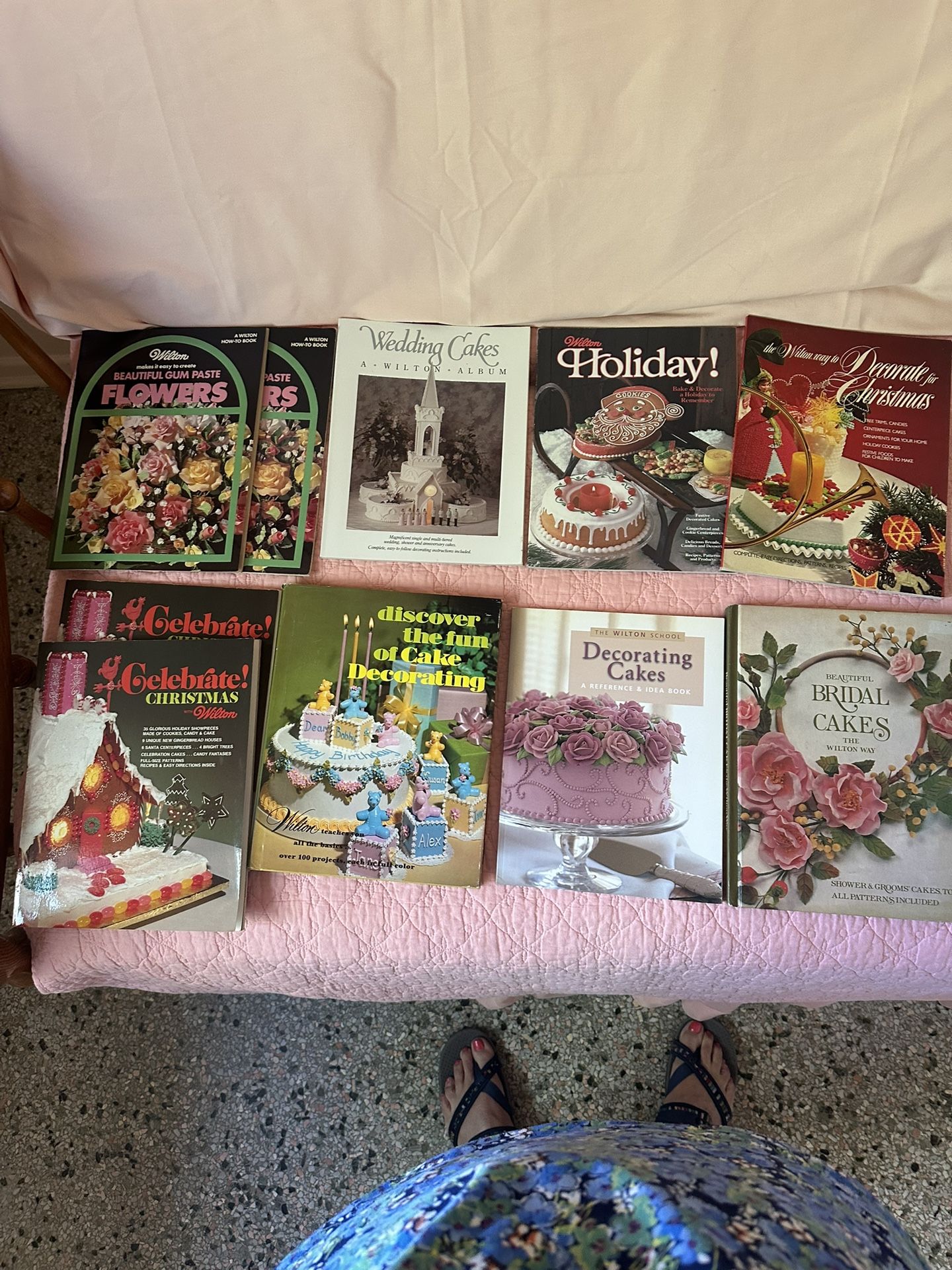 Wilton Cake Decorating Books