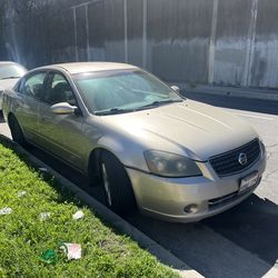 Nissan Altima