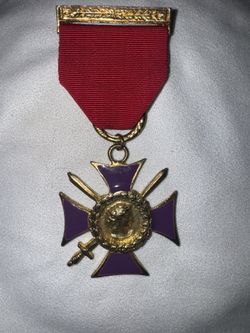 Vintage Butler & Wilson (B&W) Numbered Enamel Sphinx Medallion Ribbon Military Medal Brooch