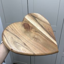 Heart Wood Cake Stand