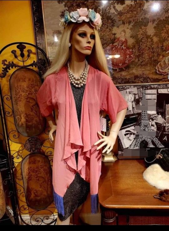 Fringed Shawl (Cape). Size S
