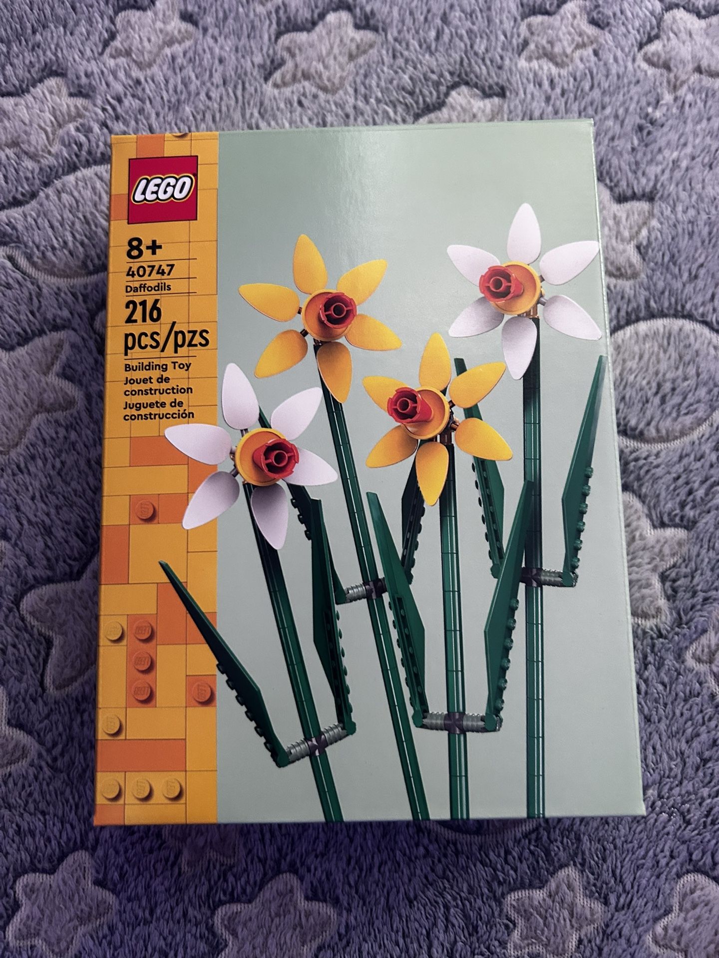 Lego Flowers Set - NEVER OPENED