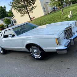 1977 Ford Thunderbird