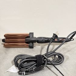 FoxyBae- Rose Gold Wavy Baby- Triple Waver