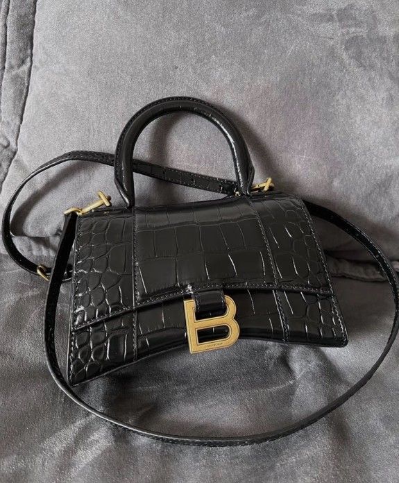 Gold buckle crocodile pattern cowhide hourglass bag handbag shoulder bag women's black