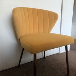 Modern Velvet Accent Chair