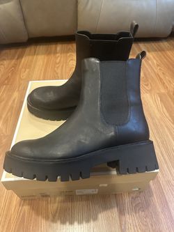 Womens Michael Kors Boots Size 8.5
