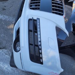 2010/2011/2012/2013/2014/2015  Audi Q 7 Front Bumper