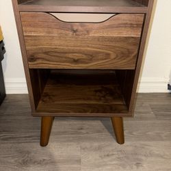 Wood End Table / Night Stand
