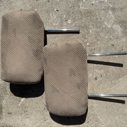 4Runner rear headrests