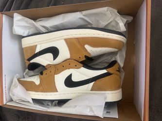 Air Jordan 1 Low - Rookie of the Year Size 9.5