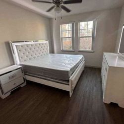 WHITE bedroom SET W/ Glass Trim & LED’s