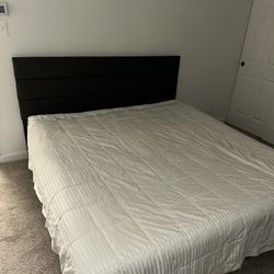 King Bed Frame+Matress+Sheets (amost New)