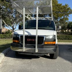 2015 GMC Savanah 2500