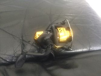 BRAND NEW-NEVER USED FISHING REEL ONLY $32.00