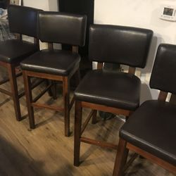 4 High Top Chairs Dining Room Chairs $60