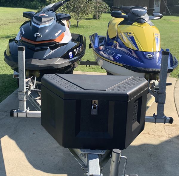 Pair of jetski’s