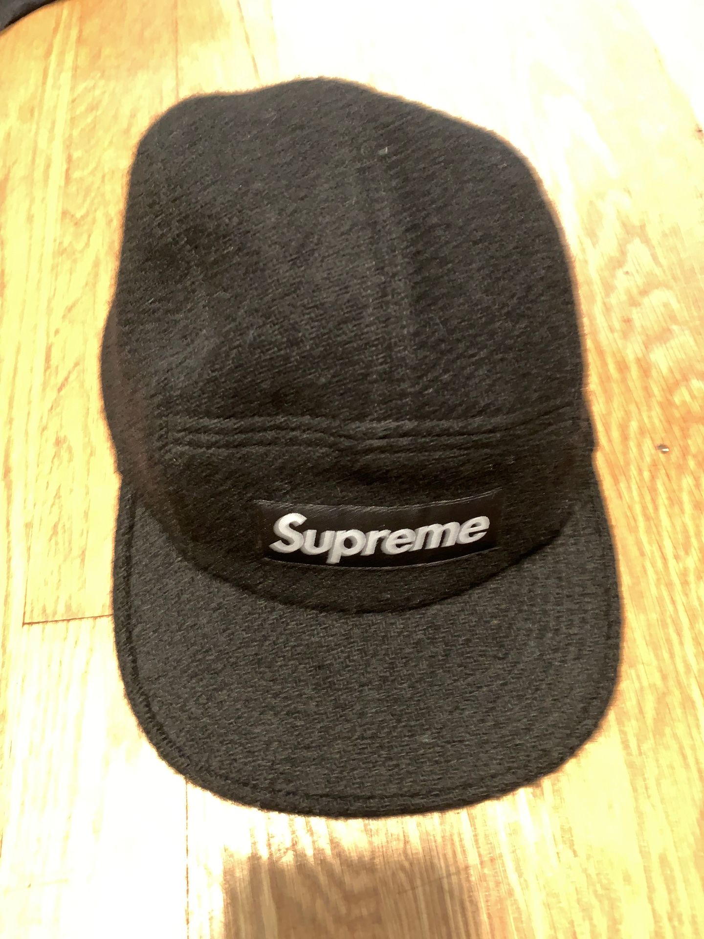 Wool supreme hat black