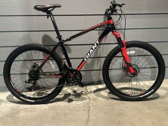Giant Mountain Bike 26 Inch