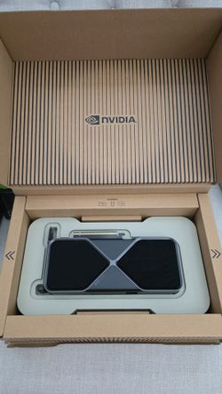 Nvidia 5070 Founders Edition never used - still new.